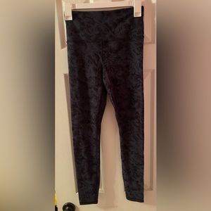 Athleta Elation Textured Tight Size S